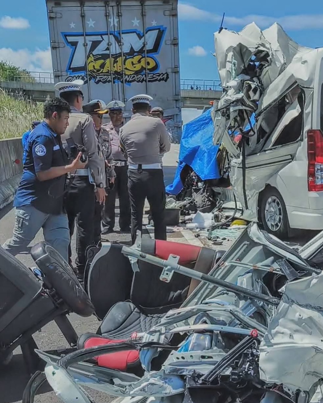 Fakta-fakta Kecelakaan di Tol Cisumdawu Hari Ini (Instagram @sumedangaktif)